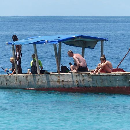 The Beach Crab Resort Pangani Extérieur photo