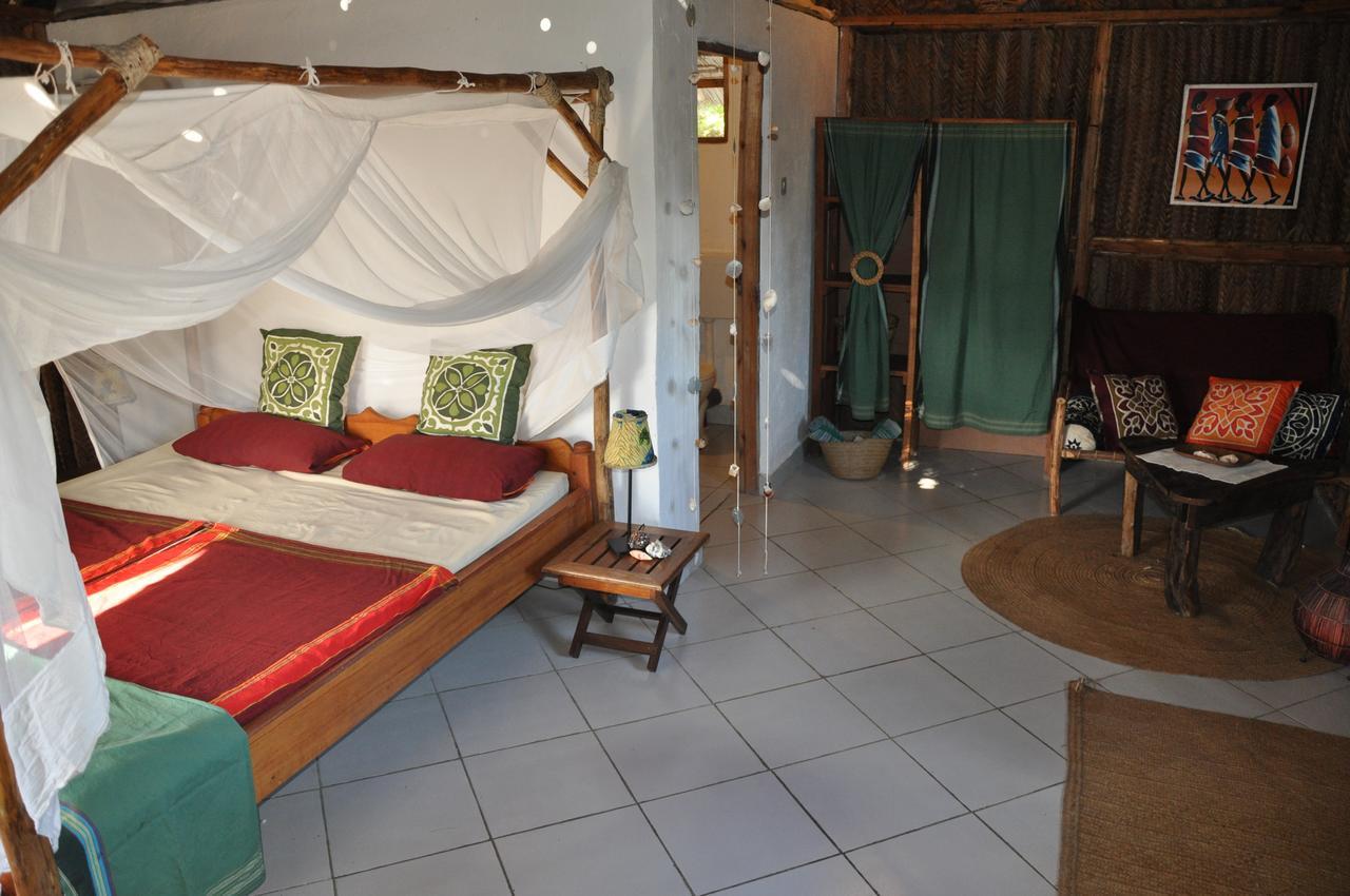 The Beach Crab Resort Pangani Extérieur photo